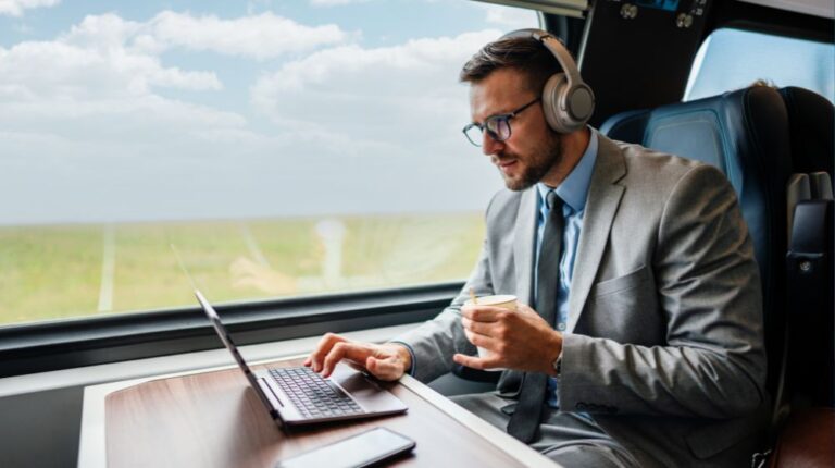 What should you do to stay safe whilst commuting