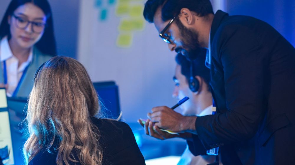 How do you prepare leaders for a security crisis?